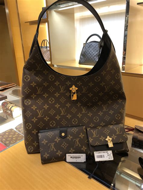 louis vuitton bags in paris